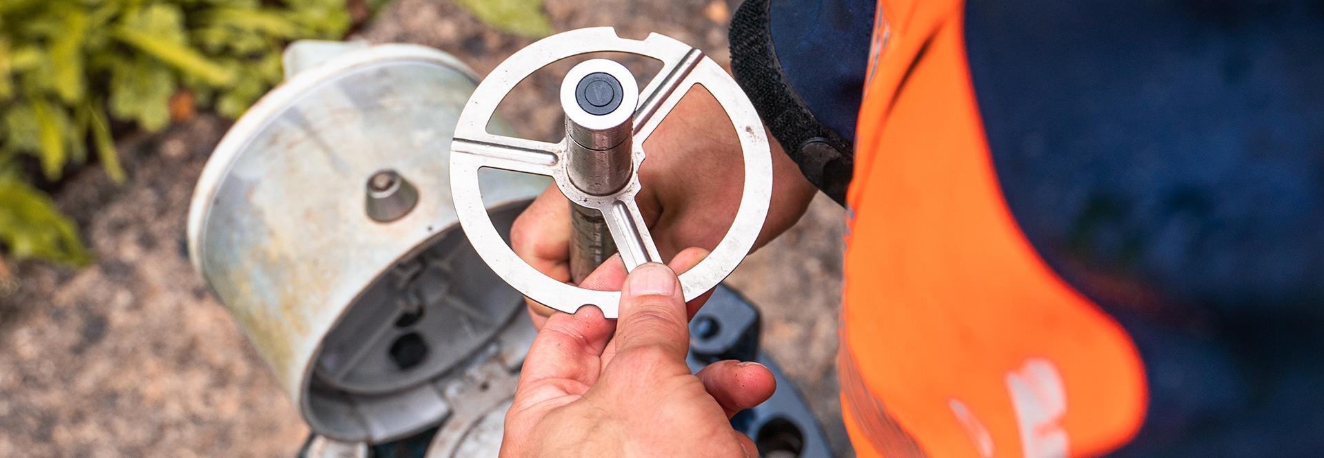 Piézomètre qui permet de surveiller la quantité d'eau dans un captage
