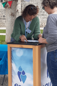 Enlarge the image link