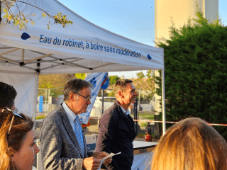 Enlarge the image link