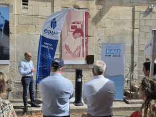 Enlarge the image link