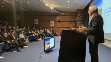 Enlarge the image link