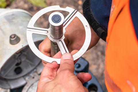 Piézomètre qui permet de surveiller la quantité d'eau dans un captage