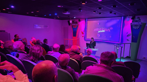 Enlarge the image link