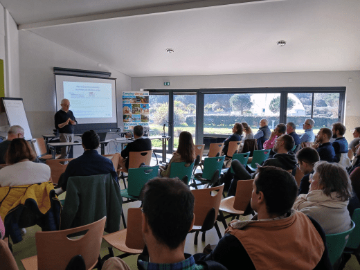 Enlarge the image link